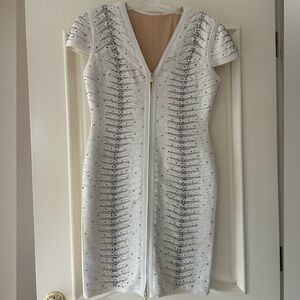 Terani Couture White Silver Bodycon Dress V-Neck Short Sleeve